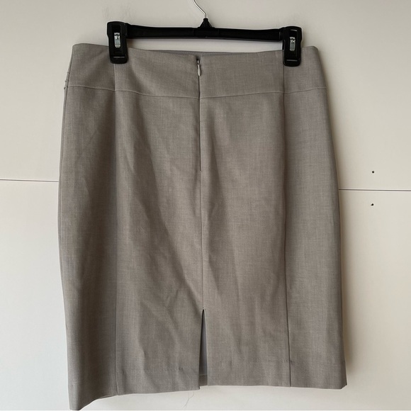 Express Women's Gray High Waisted Pencil Office Short Midi Miini Skirt, Sz 8 - Picture 6 of 7